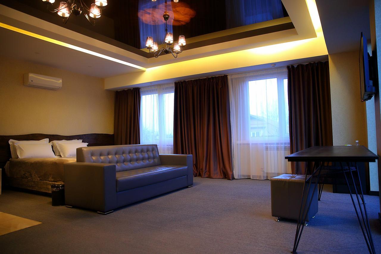 My Hotel Biskek Kültér fotó